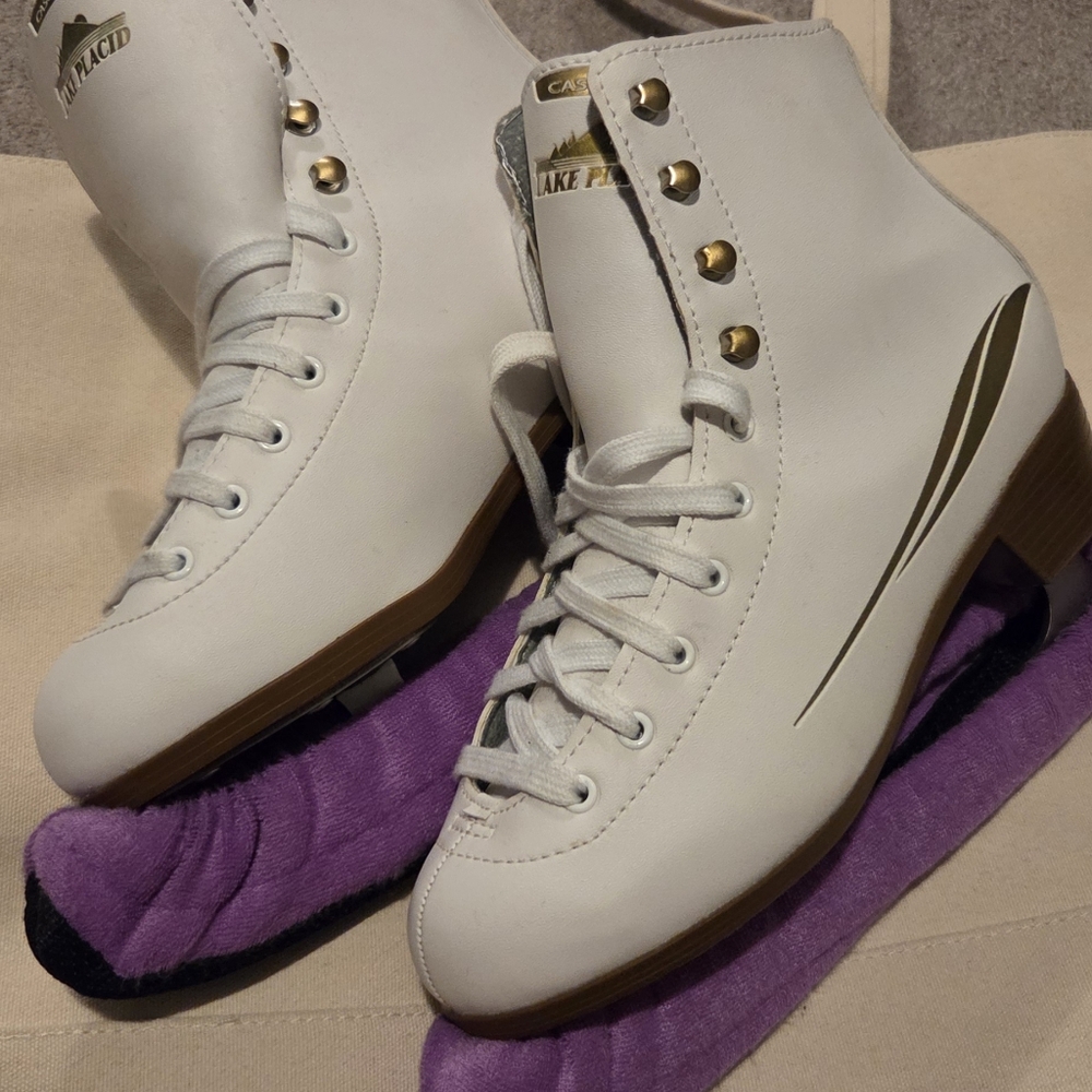 White and Gold Women's Skates - Picture 5 of 6